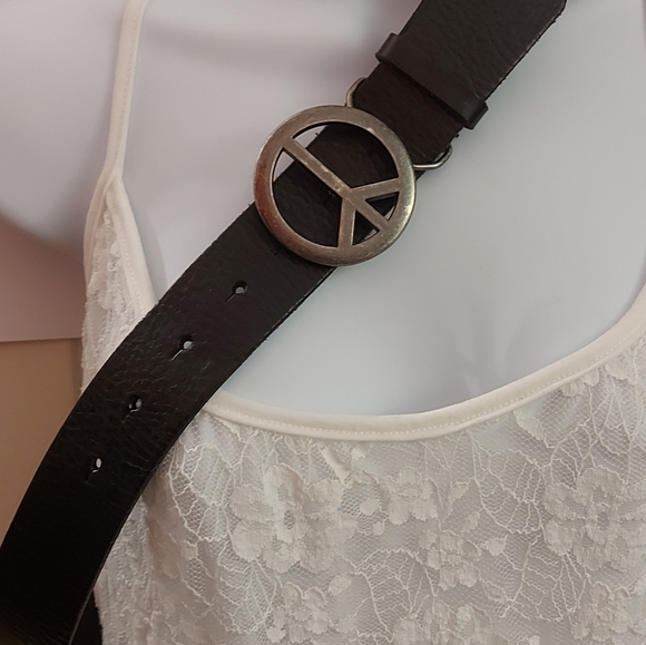 Peace Symbol Buckle on Black Leather Belt - Picture 1 of 4